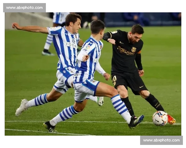 聚焦法甲直播精彩赛事全程解析热门球队对决与实时赛况深度追踪